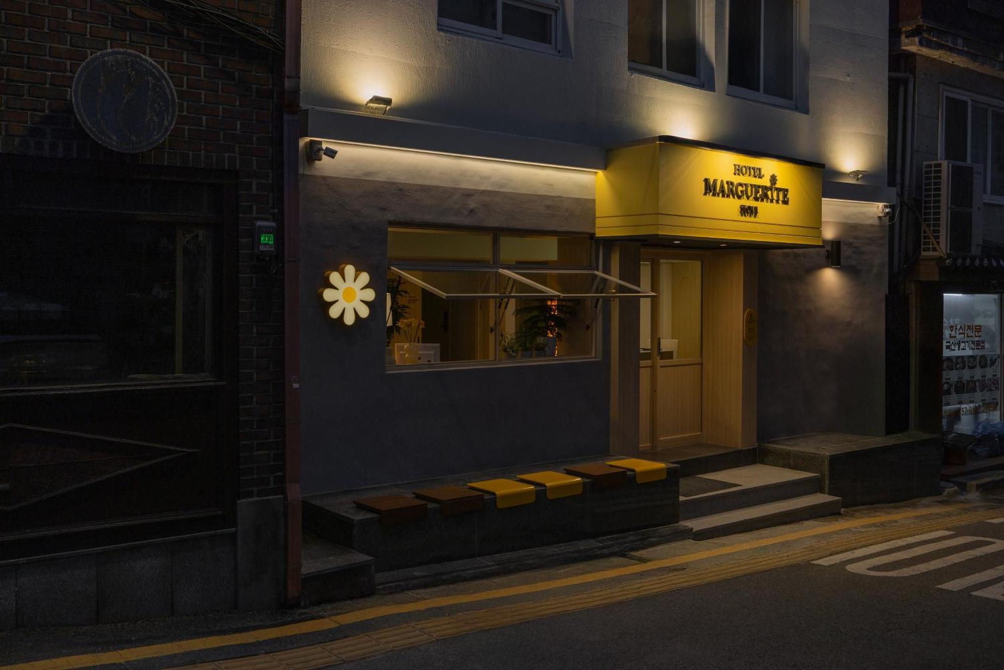 2025 Renovated- Hotel Marguerite Seoul Exterior foto