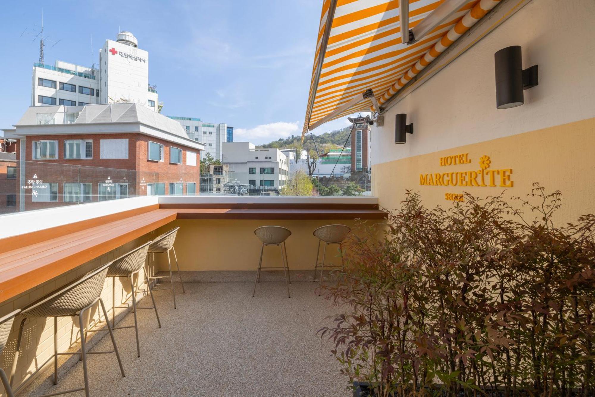 2025 Renovated- Hotel Marguerite Seoul Exterior foto